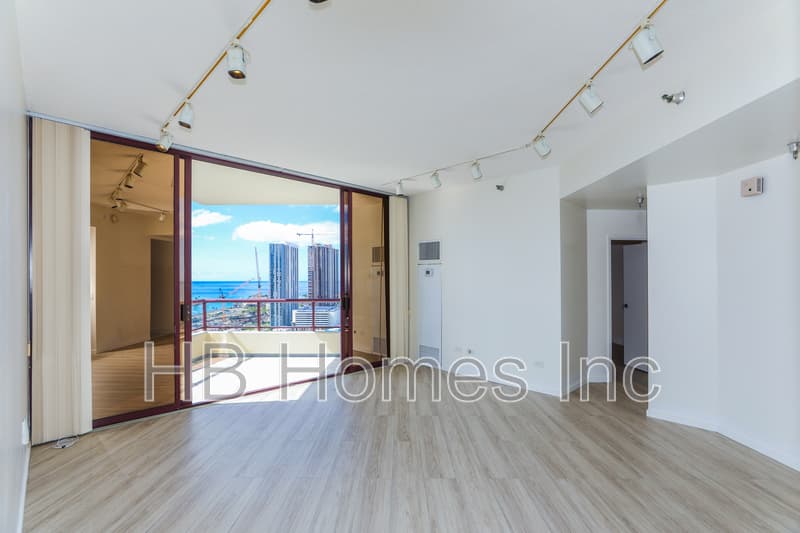 Honolulu Condo: 725 Kapiolani Boulevard #2402 - 1