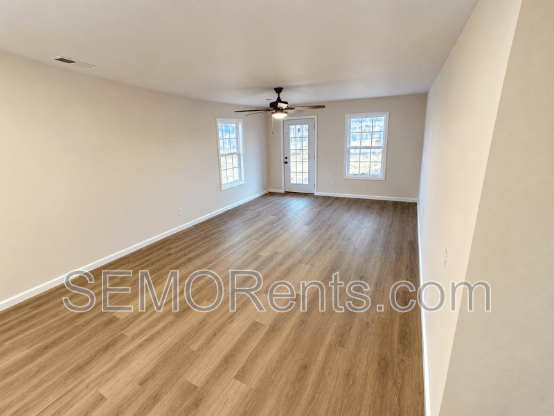 Cape Girardeau House: 11 High Garden Steet