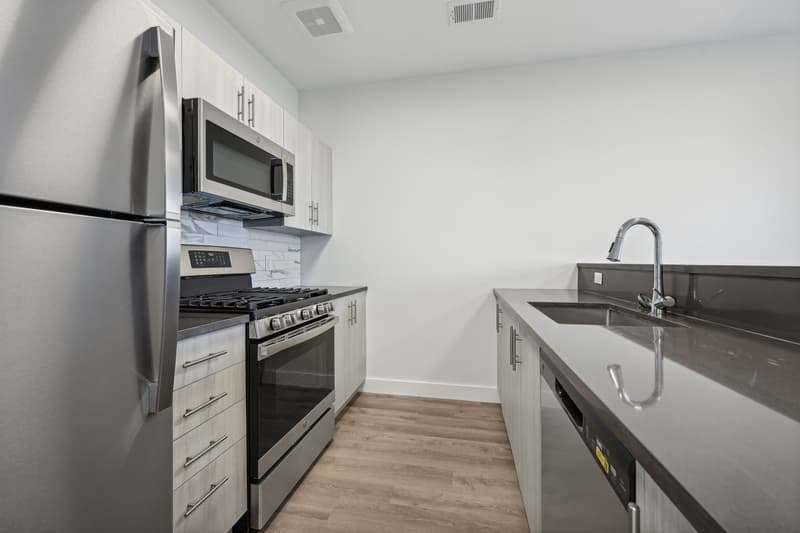 Orange Condo: 49s Day St. - 304