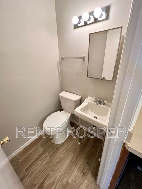 Orlando Townhome: 4267 S. Semoran Blvd