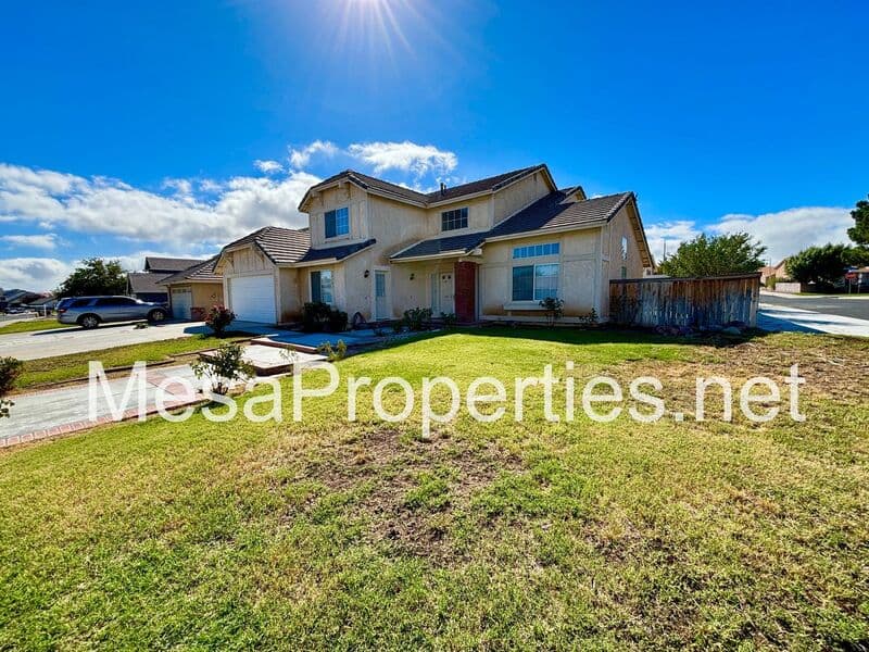 Victorville House: 14581 King Canyon