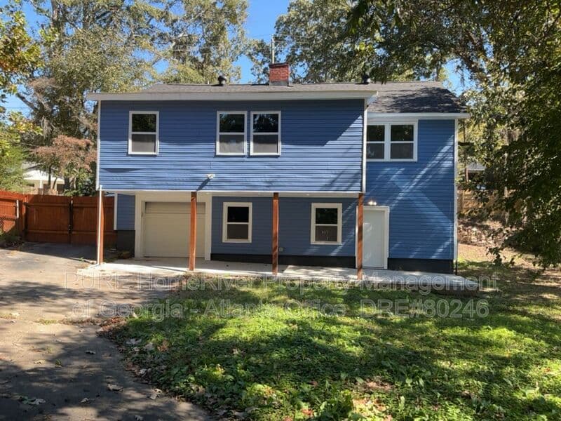 East Pt House: 2172 Ben Hill Rd
