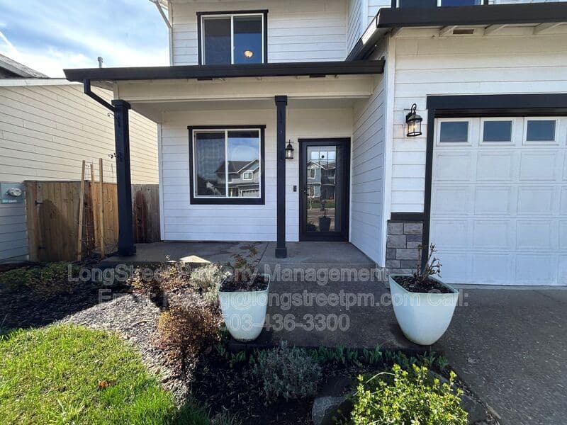 Adair Village House: 7237 SE Berg Dr