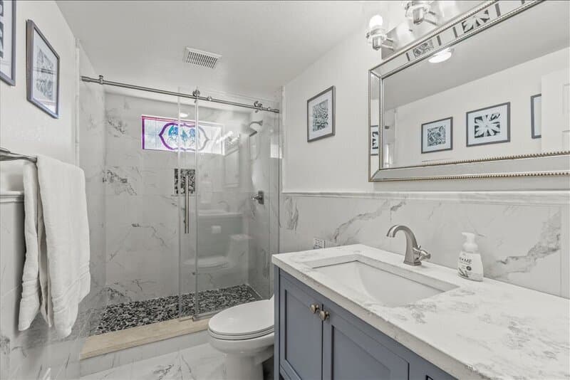 Cloverdale House: 47 Geysers Road