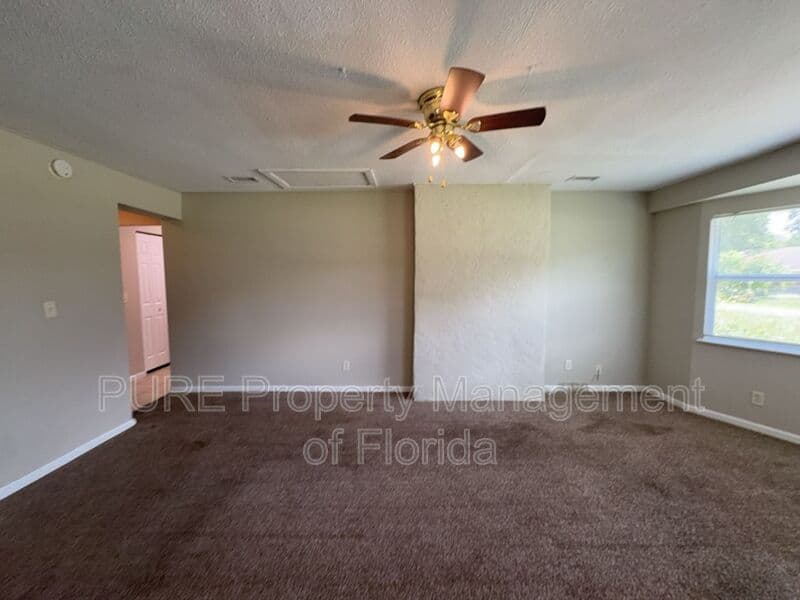 Summerfield House: 13606 SE 48th Court