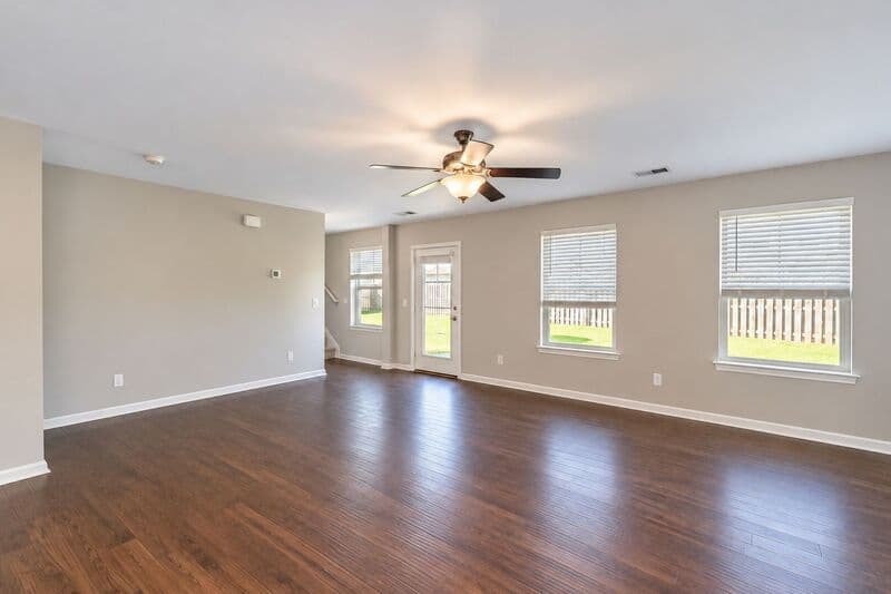 Savannah House: 3 Cadre Circle