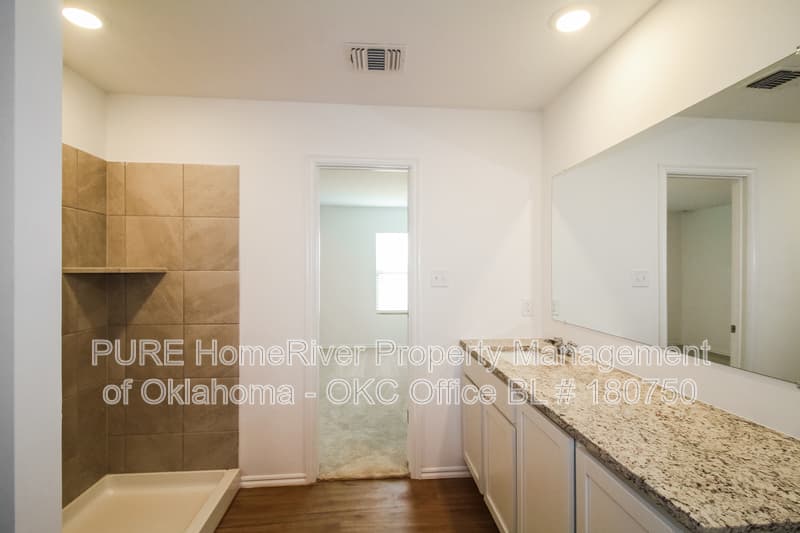 Mustang House: 3740 Palmetto Bluff Dr