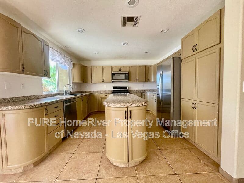 Las Vegas House: 4748 Hamburg St.