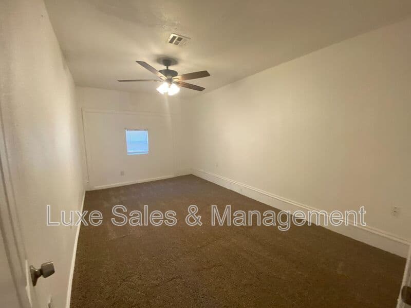 Midwest City House: 602 Royal Ave