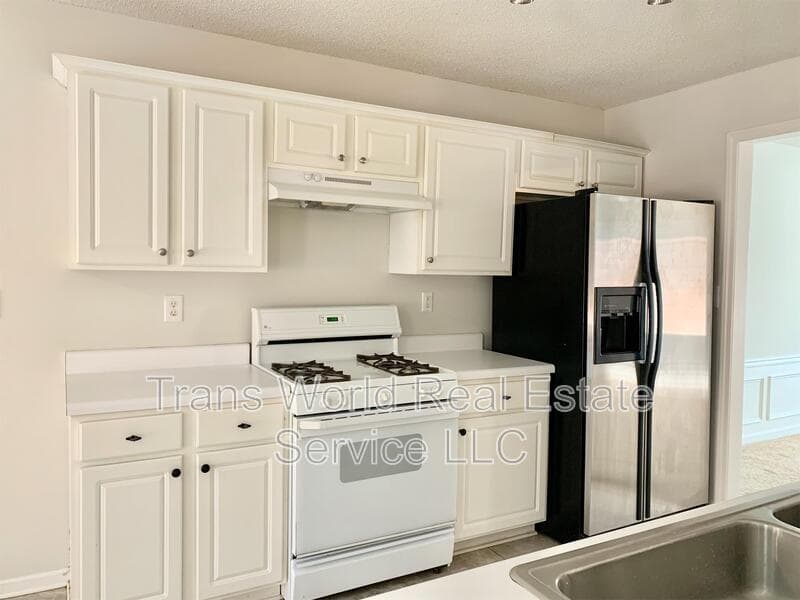 Alpharetta House: 485 Chippenham Court