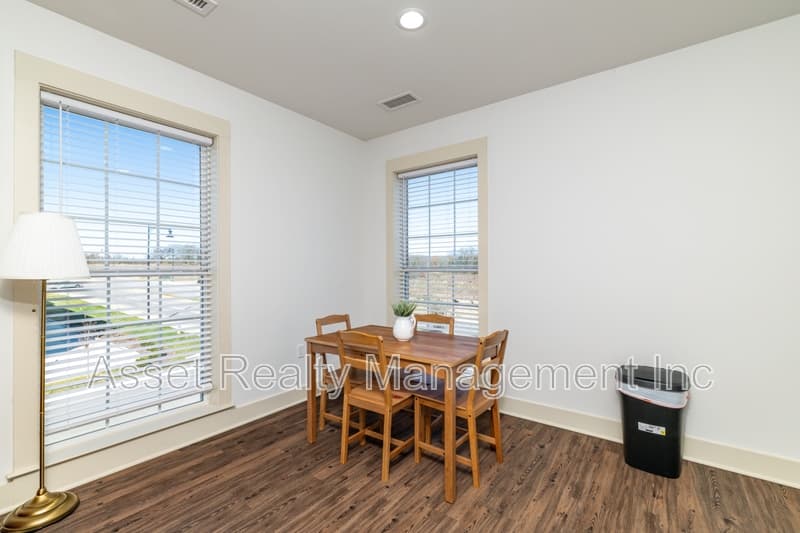 Alcoa Condo: 1110 Franck Street - 213