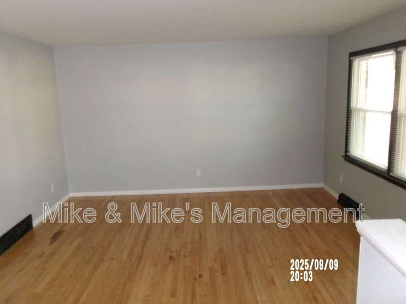 Milwaukee Condo: 6400 North 73rd Street