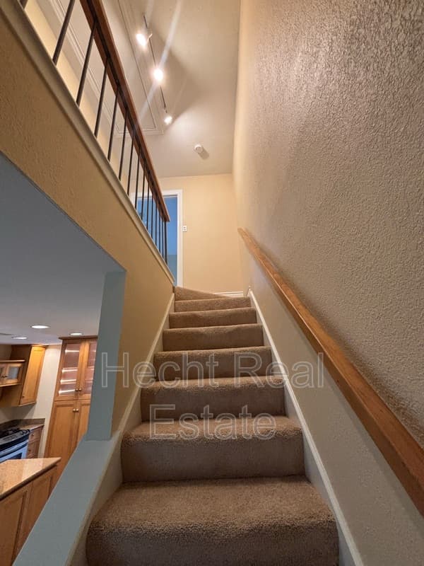 Austin Condo: 1411 Gracy Farms Lane