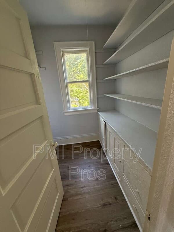 Milwaukee Condo: 1623 N 38th St