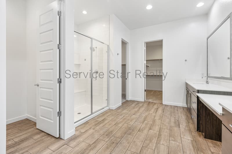 Laveen House: 4019 W Piedmont Rd