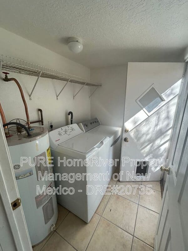 Albuquerque House: 418 Cornell SE
