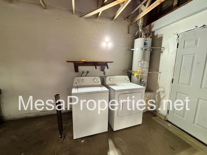 Upland House: 197 Spinnaker Way