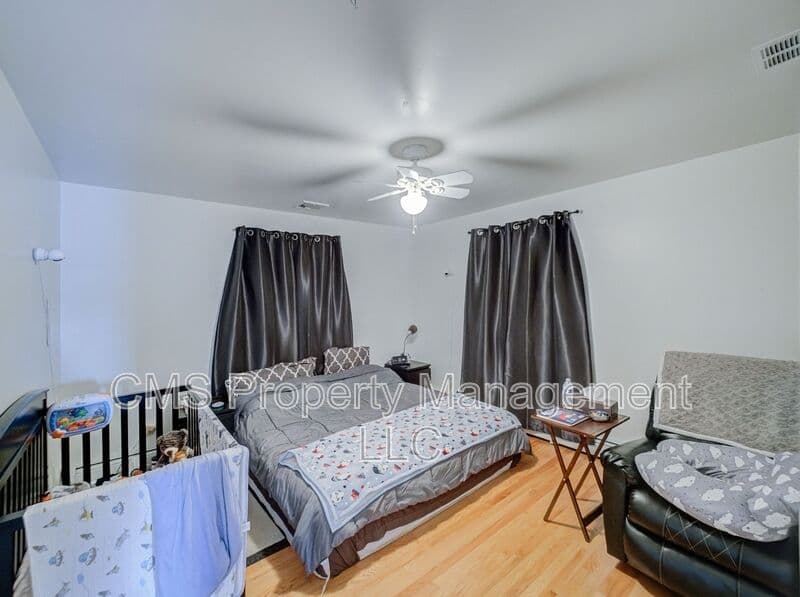 Carteret House: 74 Markowitz St