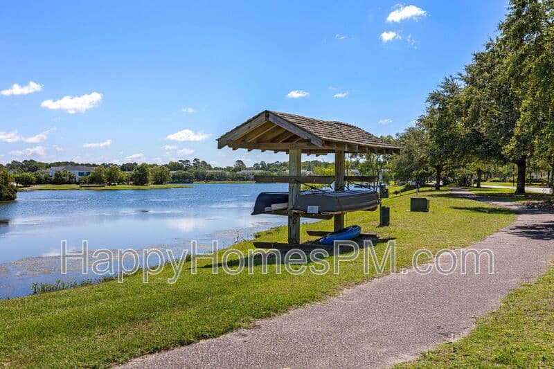 Johns Island House: 1684 Emmets Road