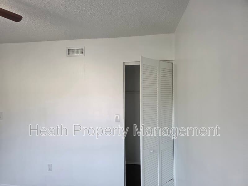 Clearwater Condo: 605 N Keene Rd
