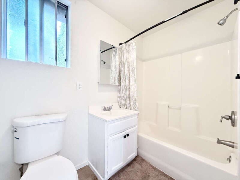 Los Angeles House: 426 East 106th Street