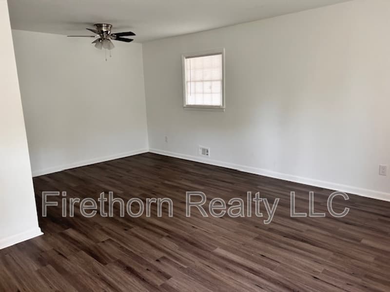 Augusta House: 2418 Sumac Drive