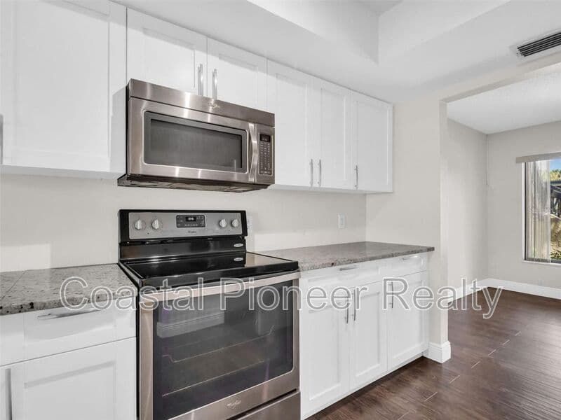 Palm Harbor House: 1801 E Lake Rd