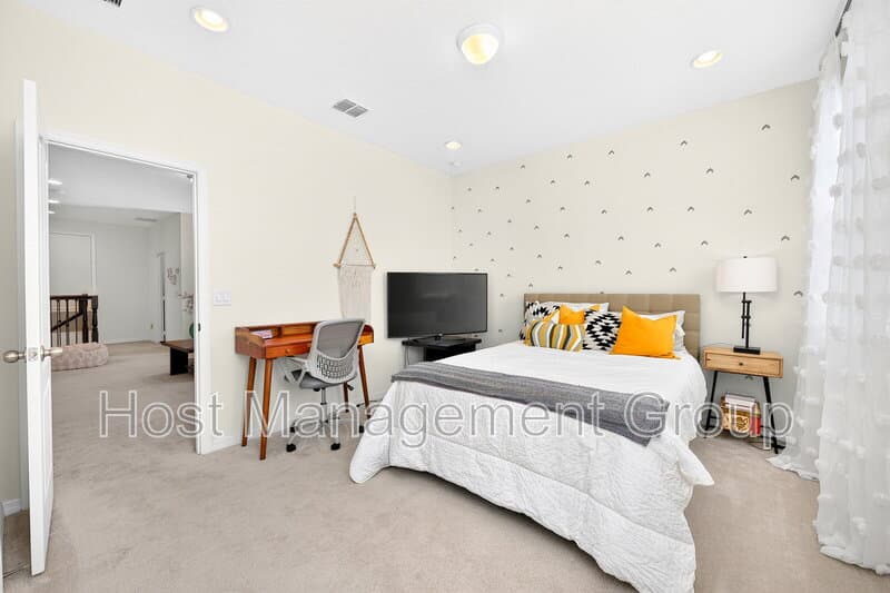 Orlando House: 8205 Bayliss Ct