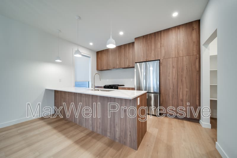 Edmonton Condo: 11315 58 Avenue NW