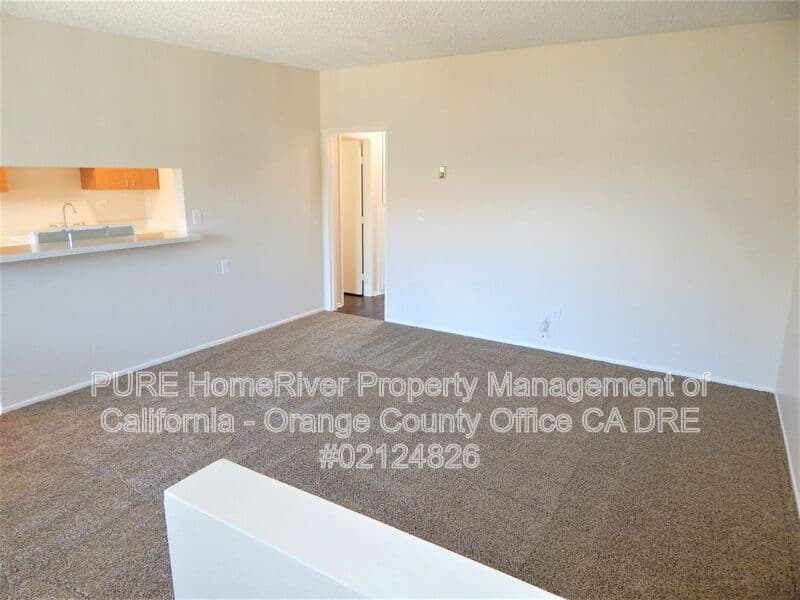 Huntington Beach Condo: 401 Memphis Avenue