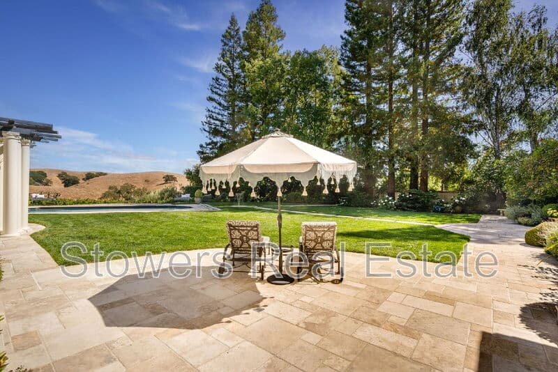 Danville House: 4482 Deer Ridge Rd