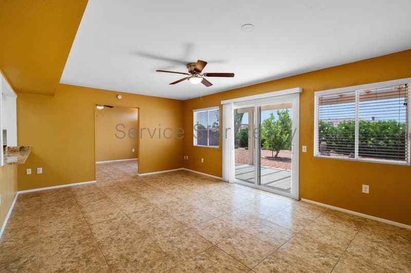 Sun City House: 9425 W Rolling Hills Dr