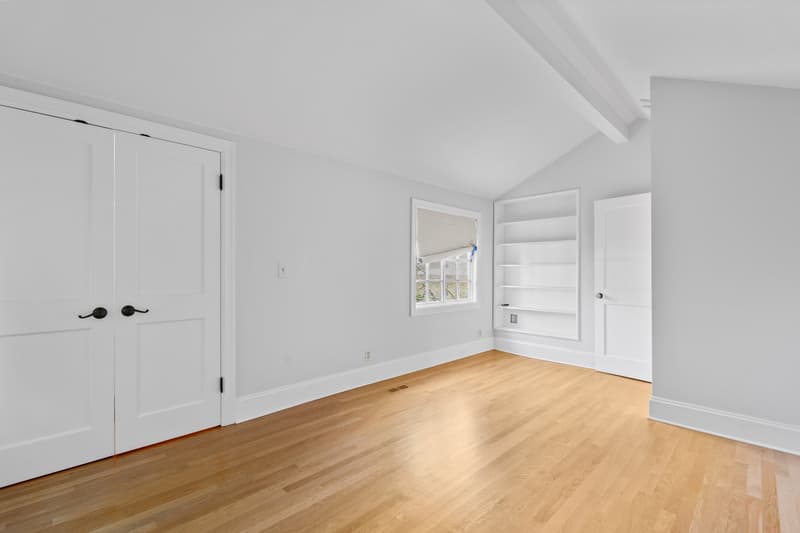 Seattle House: 1435 Newport Way