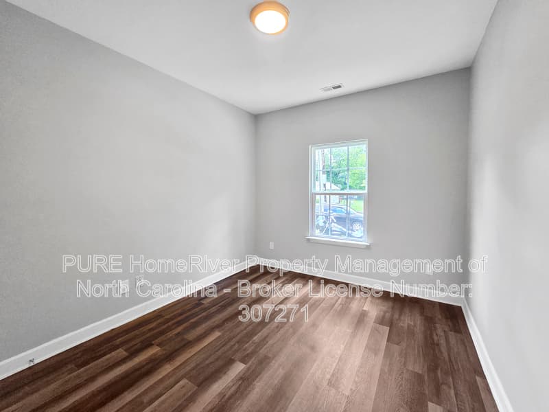 Charlotte House: 621 Northway Dr