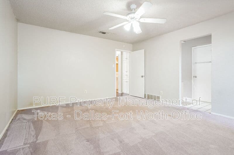 North Richland Hills House: 7232 Timberidge Drive