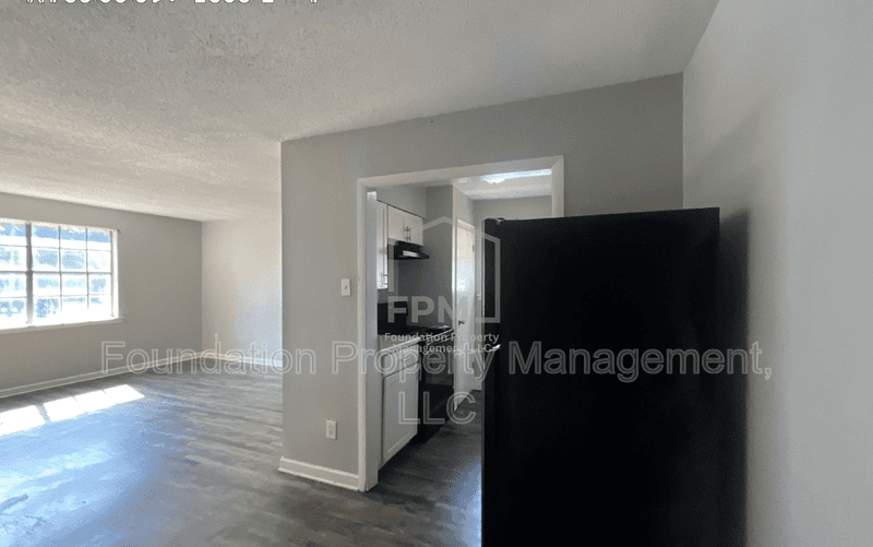 Memphis House: 1587 Cherry Road