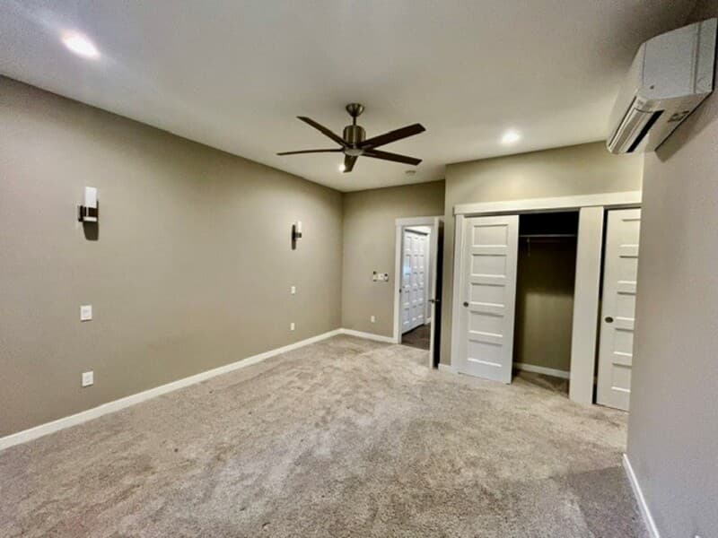 Ferndale House: 5683 Sunstone Place