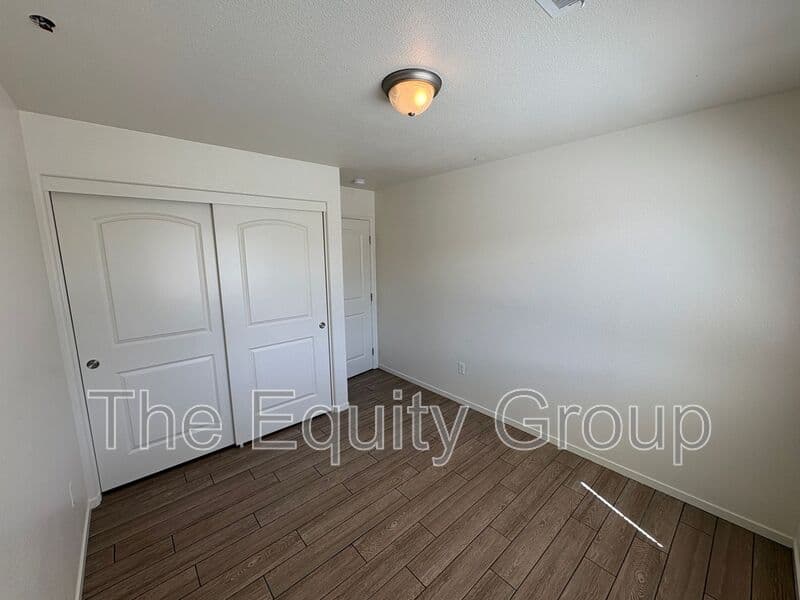 Tulare House: 2314 Cape Canyon Avenue