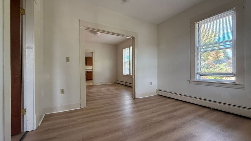 Springfield Condo: 680 Carew St