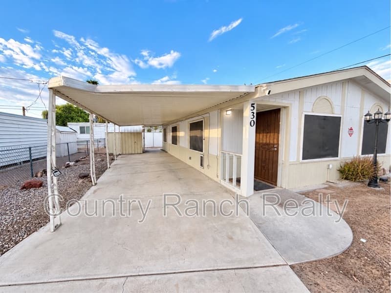 Bullhead City House: 530 Havasu Lane