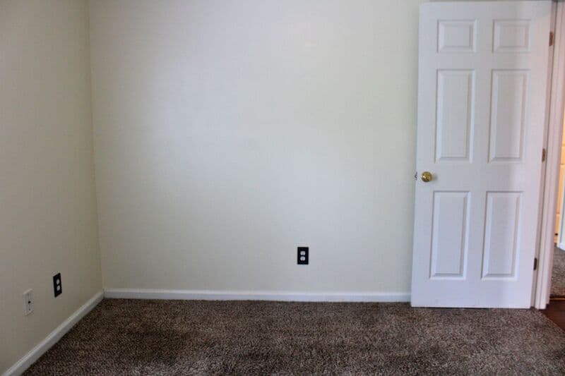Pooler House: 132 Bluelake Blvd
