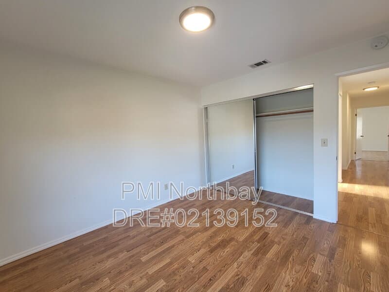 Fairfield House: 3552 Larchmont Court
