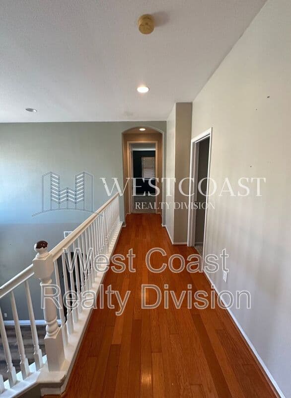 Murrieta House: 26719 Evergreen Avenue