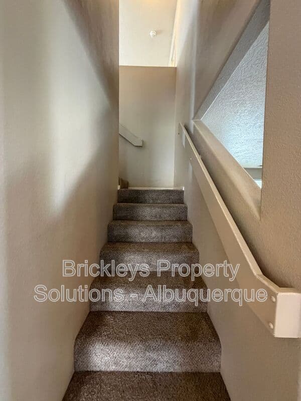 Albuquerque House: 1904 Busher St. SE