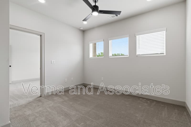 Centerton House: 1041 Whistler St