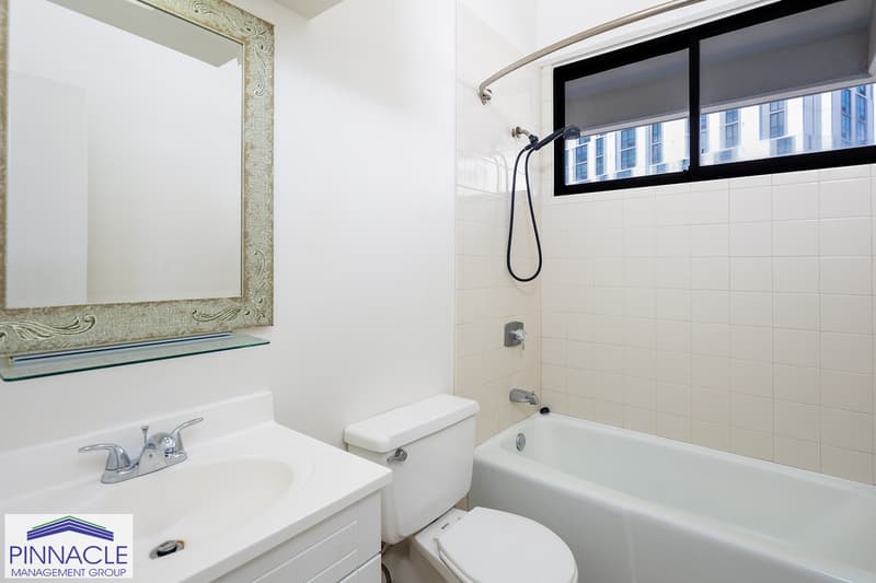 Aiea Condo: 99-15 Kalaloa St. #903