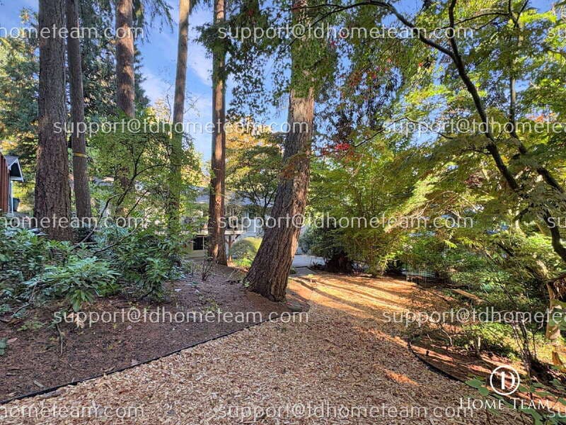 Bellevue House: 12903 NE 28th St