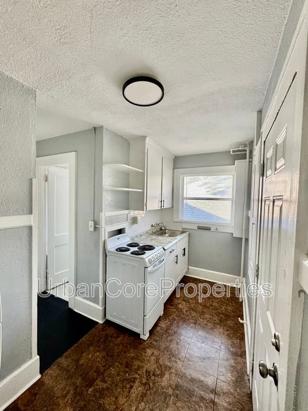 St. Petersburg Condo: 610 5th Ave N