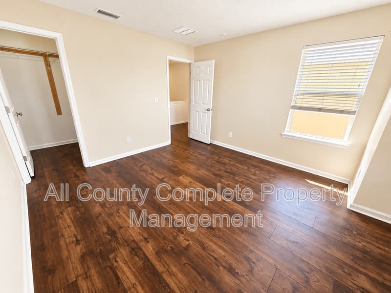 Jacksonville Townhome: 2311 Red Moon Dr.