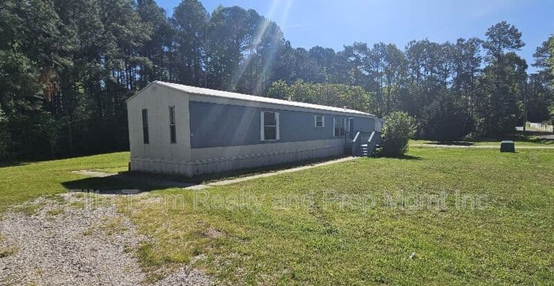Rock Hill House: 2935 Cedarvale Rd lot